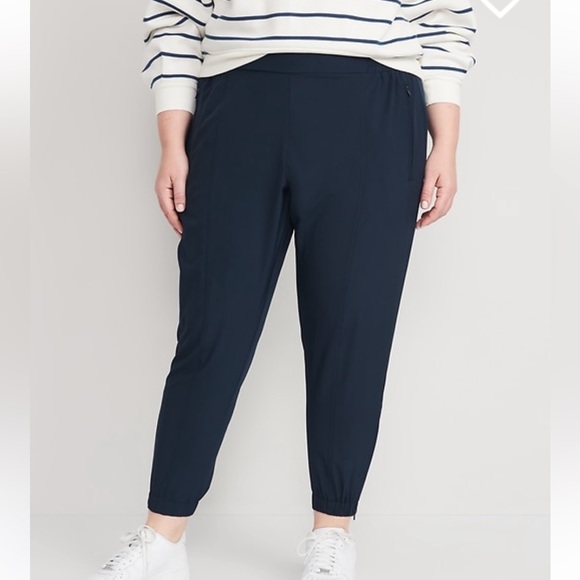 Old Navy stretch tech joggers Burgundy XL - Picture 5 of 8